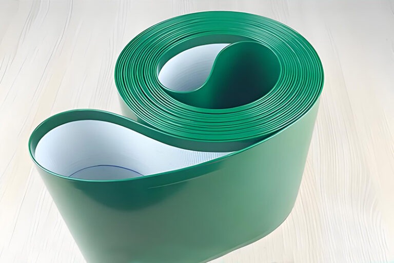 Conveyor belt edge sealing for customised industrial belts