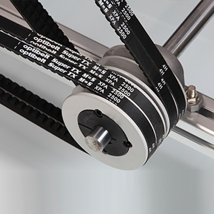 Cogged V-belts in AX, BX, XPZ, XPA, XPB, XPC, 3VX and 5VX profiles for industrial drives.